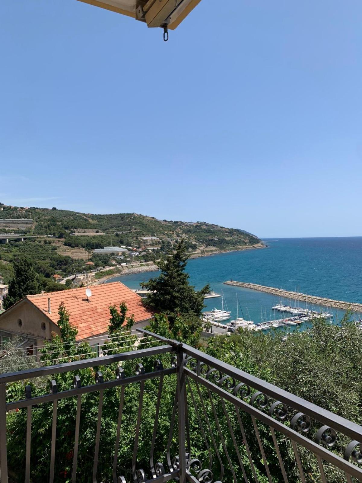 Ella Home San Lorenzo al Mare Exteriér fotografie