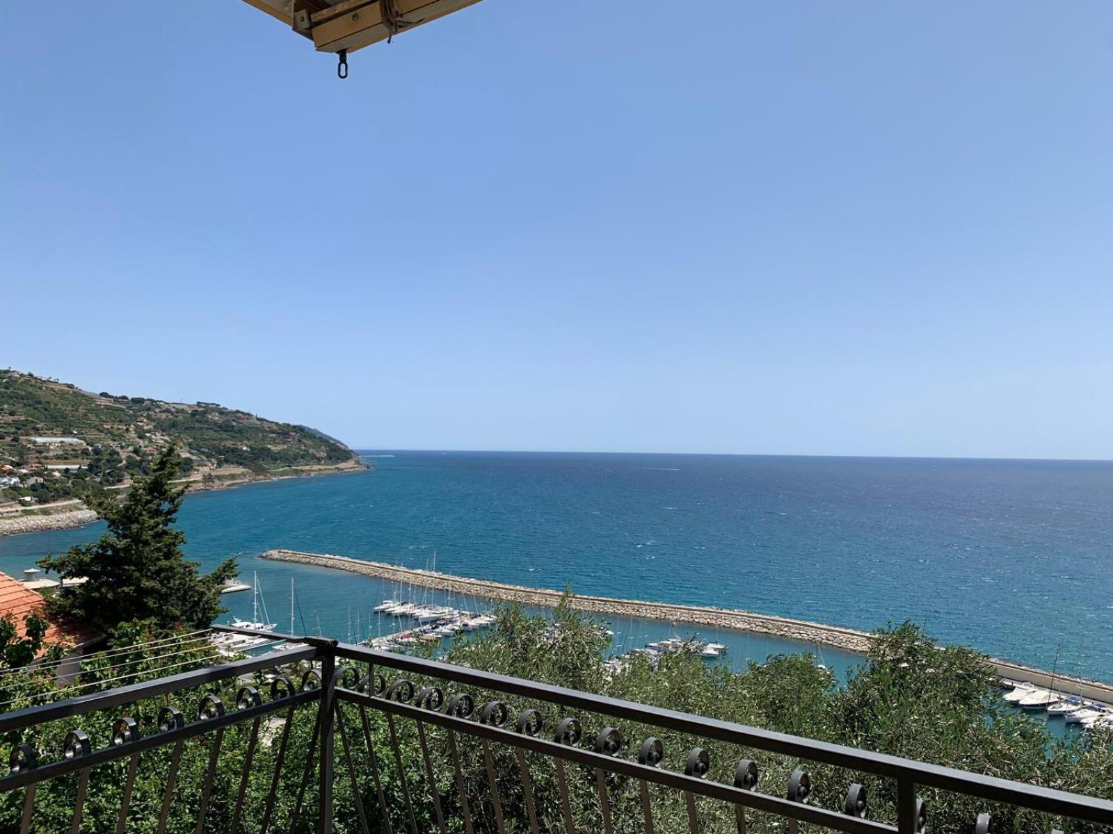 Ella Home San Lorenzo al Mare Exteriér fotografie